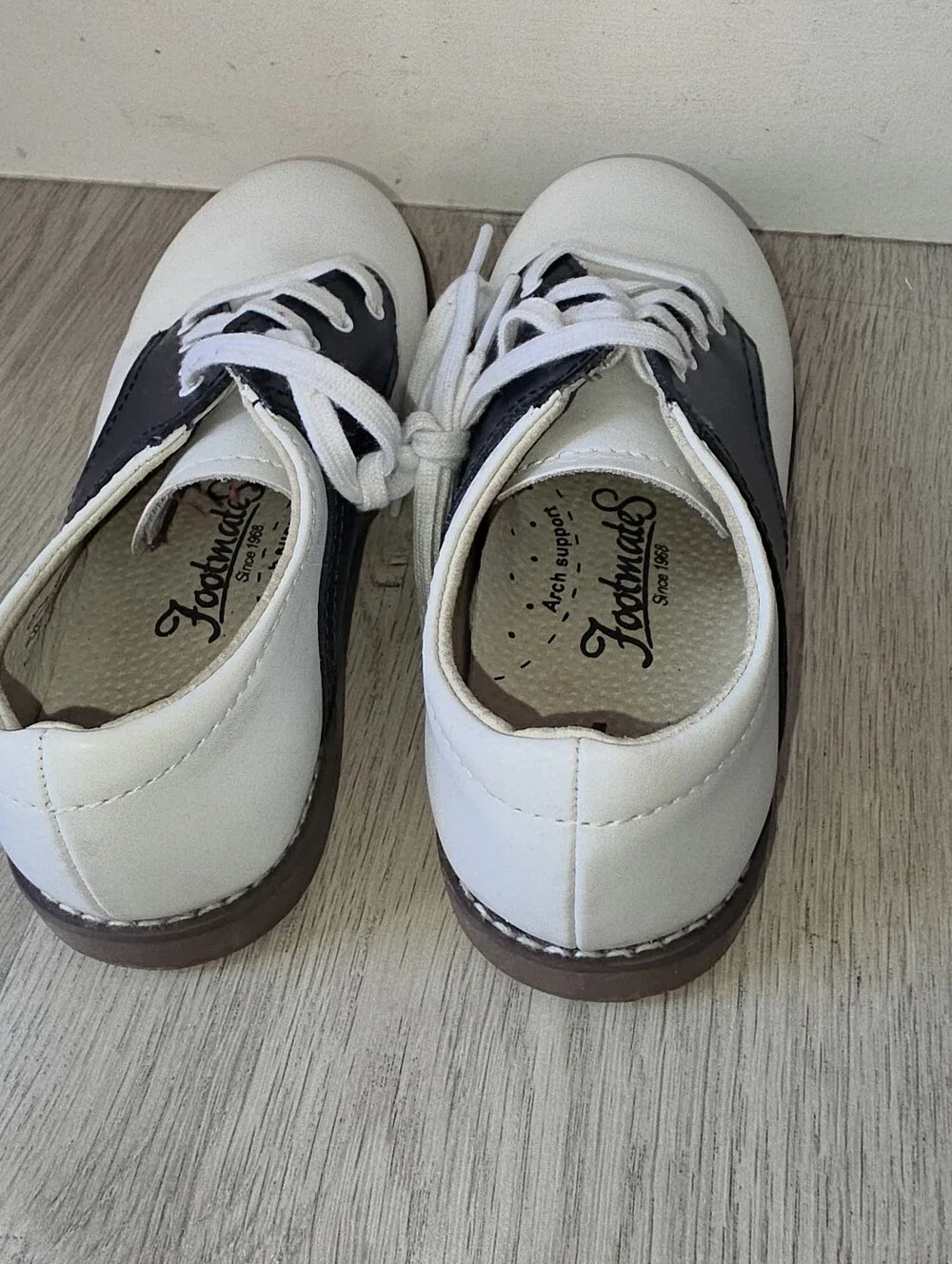 Footmates Cheer Boys Leather White/Navy Lace-Up Shoes, Size 1